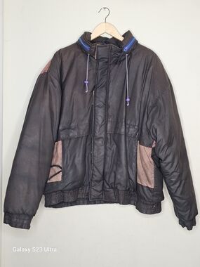 Vnt Steep Slopes Men's Black Hoody Puffer Jacket with Brown Accent